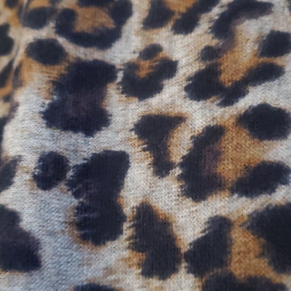 NWT Coco & Main Leopard tie front top Size Large - Picture 6 of 6